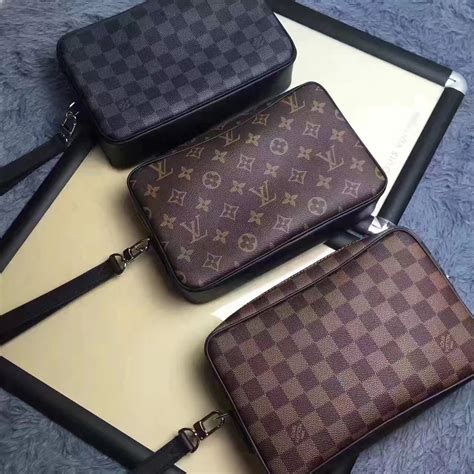 cartera lv hombre.